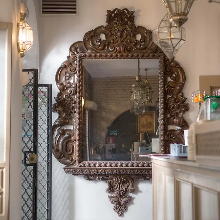 ホテル ロス パティオス *