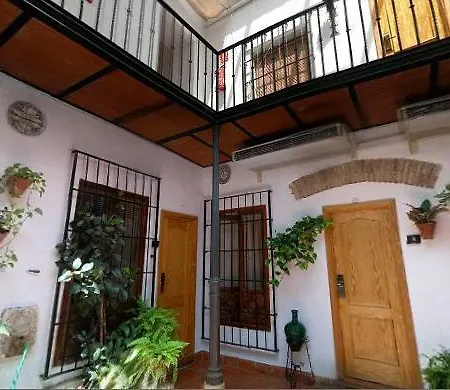 Patios Szálloda *